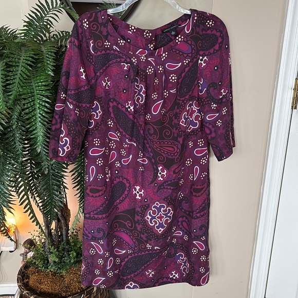 NWOT Banana Republic 100% Silk Shift Dress Beaded Button Up Back Burgundy Mod - Picture 2 of 14
